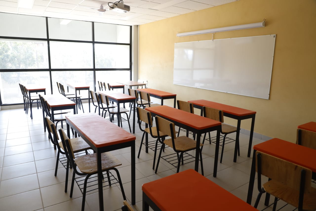 Céspedes Peregrina da continuidad a compromisos de MBH; inaugura obras educativas