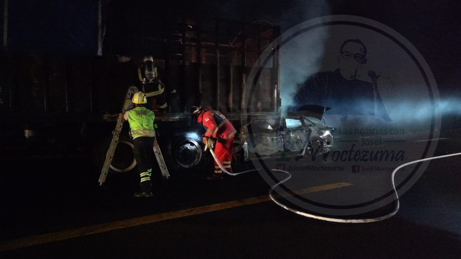 Mueren calcinadas 3 personas tras un accidente en la super carretera Cuacnopalan-Oaxaca