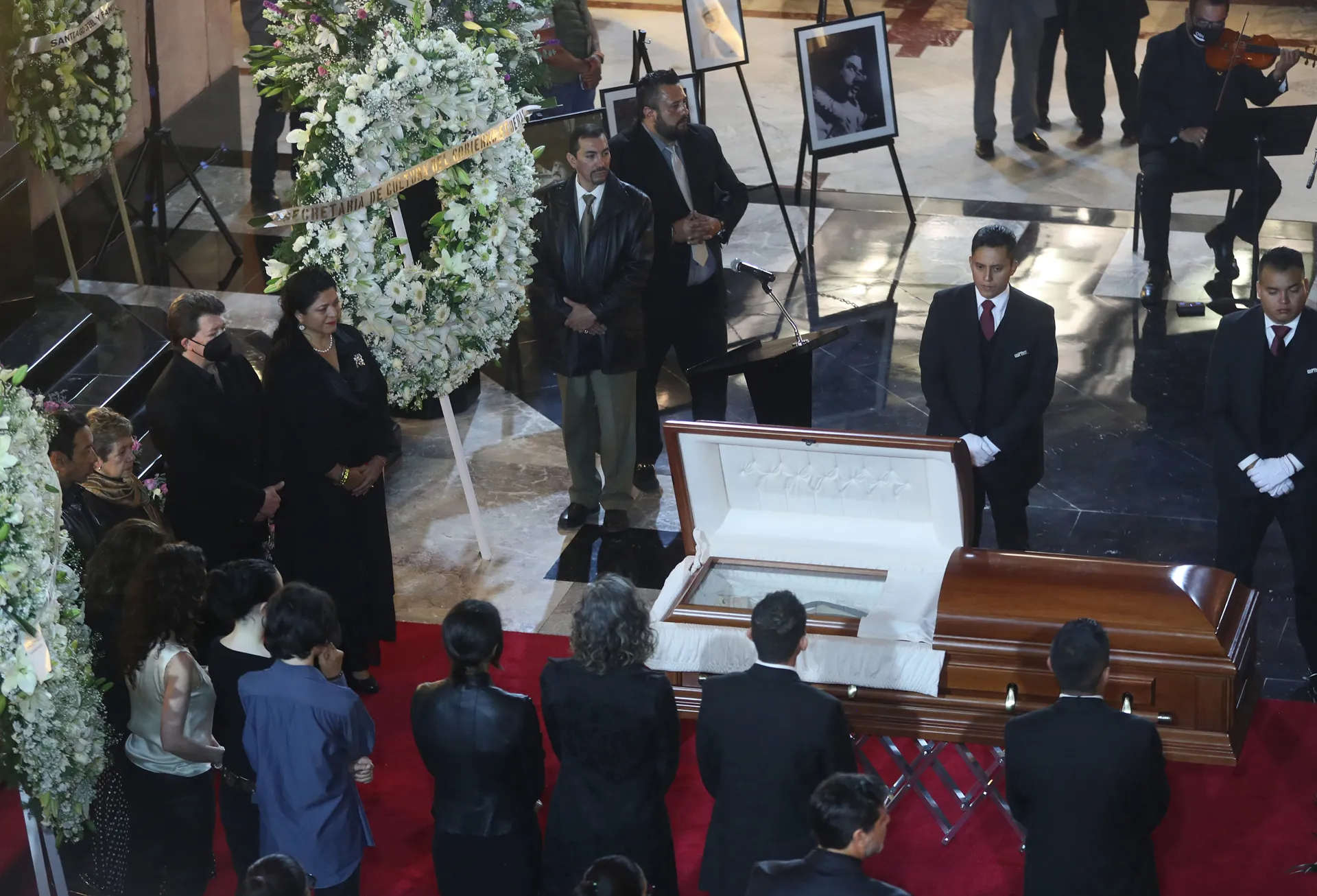 Homenajean al primer actor Ignacio López Tarso en Bellas Artes