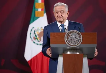 AMLO no fue trasladado de emergencia ni se desvaneció: Adán Augusto