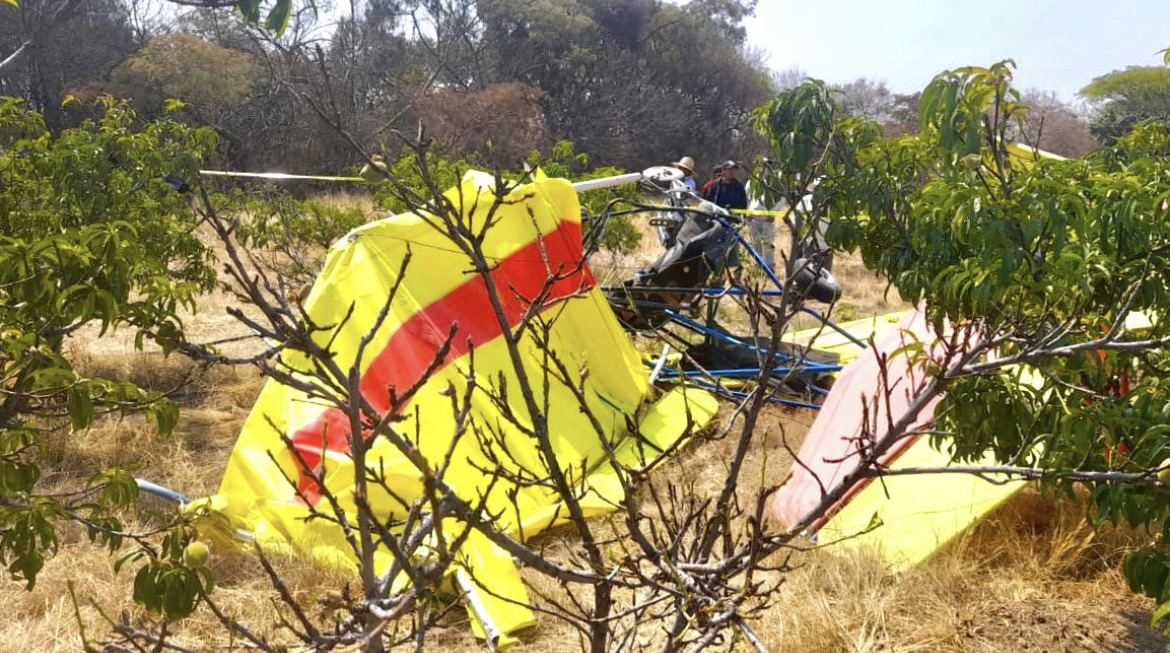 Avioneta se desploma en Cohuecan y muere una persona