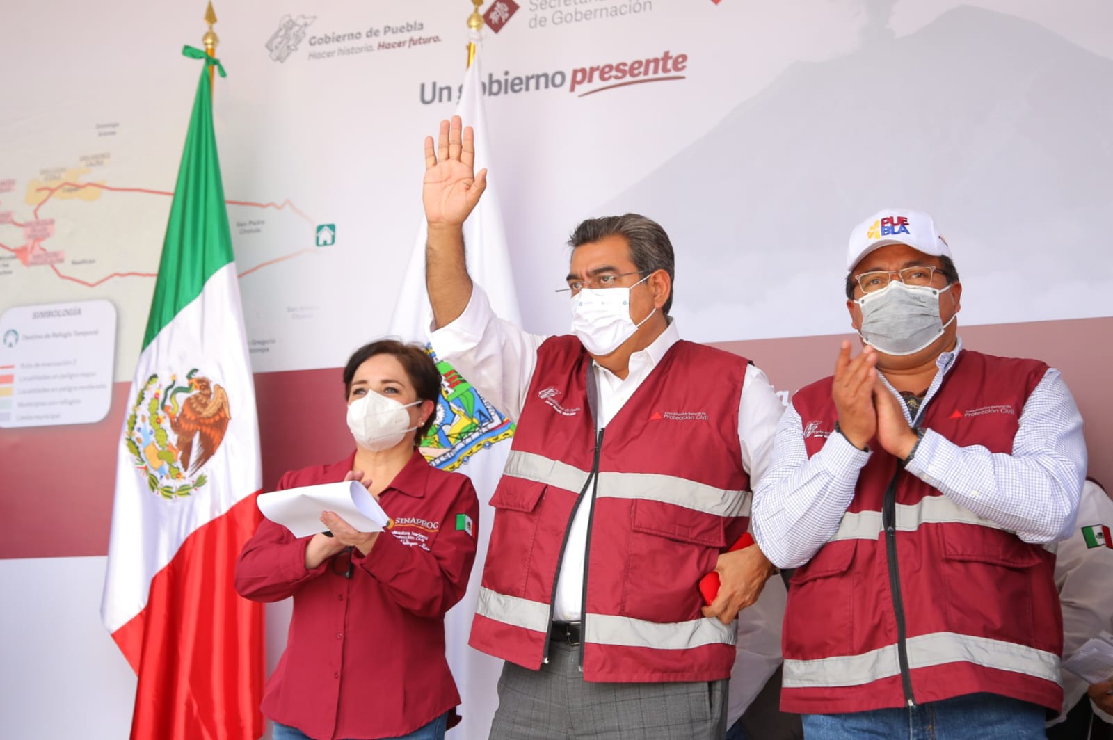 Con responsabilidad, gobierno de Puebla, federación y municipios actúan ante actividad del Popocatépetl: Sergio Salomón