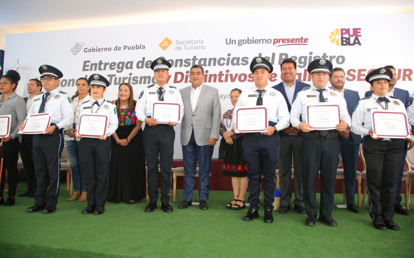 Con unidad, gobierno estatal ha puesto en alto el nombre de Puebla: Sergio Salomón