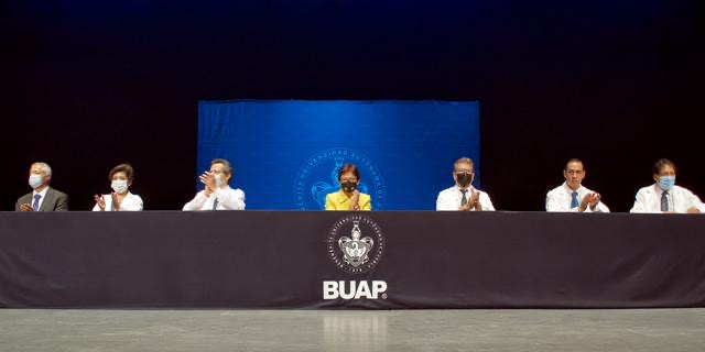 No están solos en su camino; tienen el respaldo de su universidad: Rectora María Lilia Cedillo Ramírez