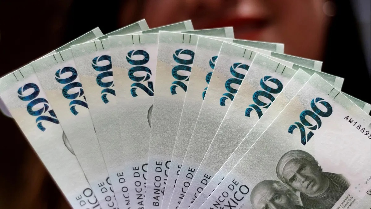 Peso mexicano alcanza su mejor nivel ante el dólar desde 2016