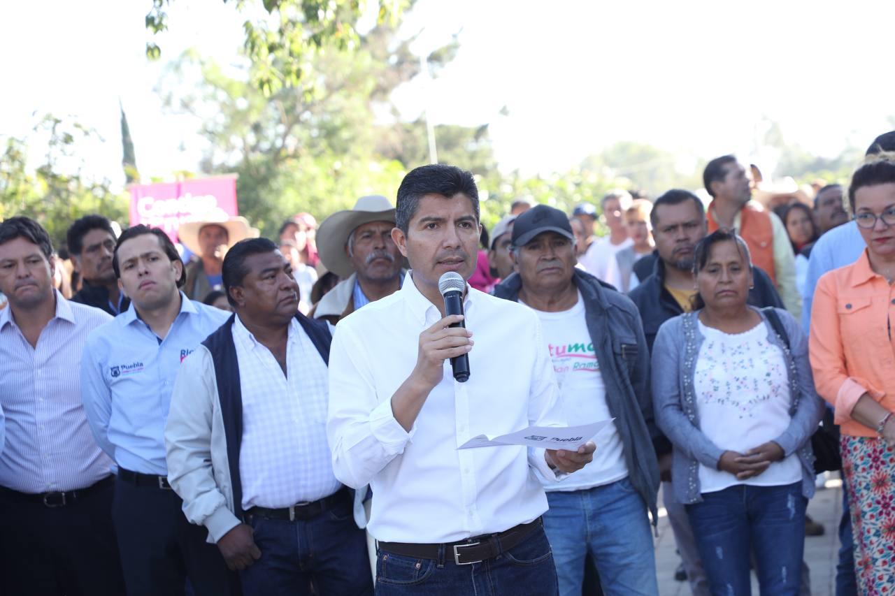 Eduardo Rivera solicita recursos para obra pública a López Obrador