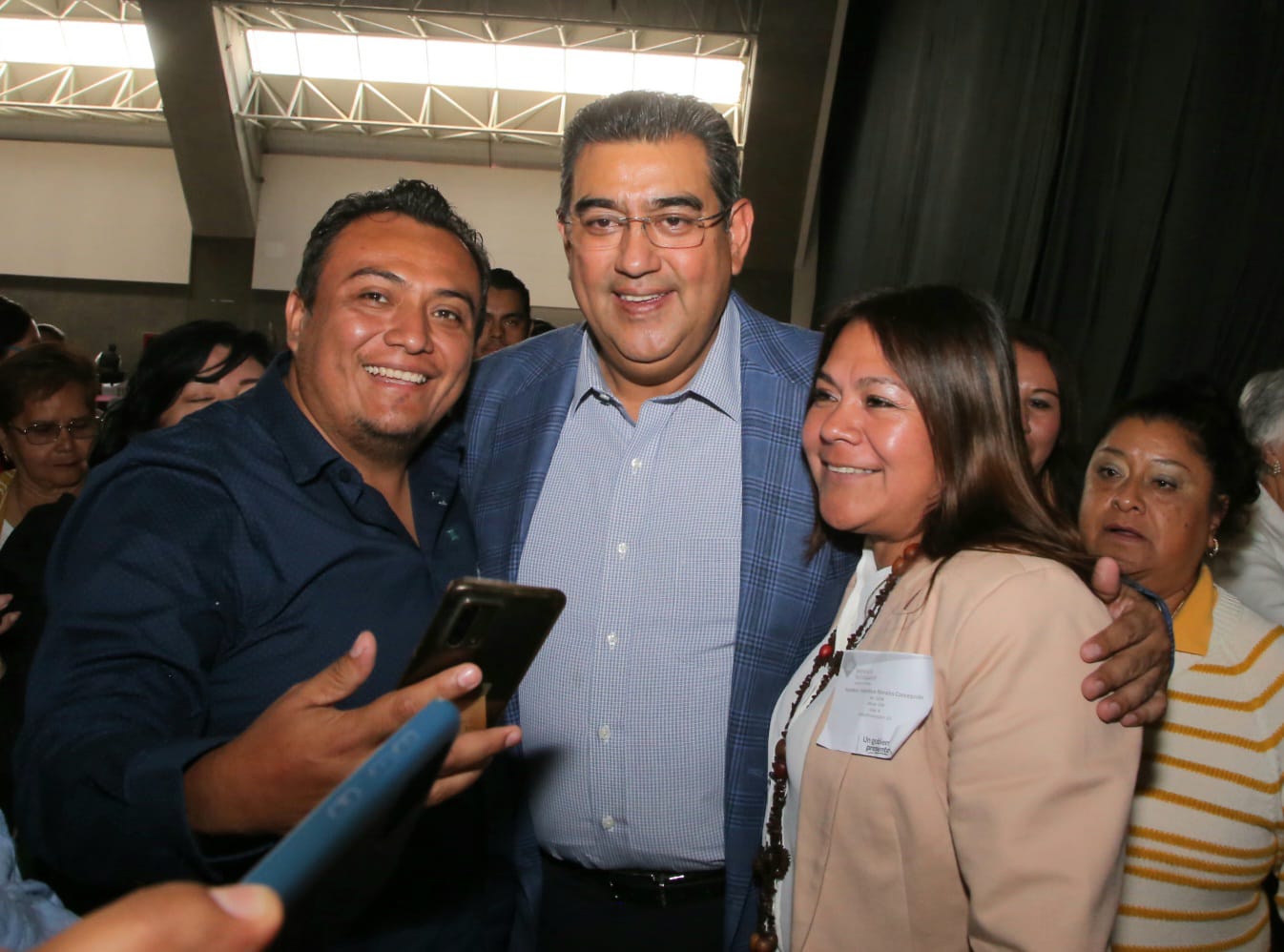 Cuenta magisterio poblano con respaldo total del gobierno estatal: Sergio Salomón