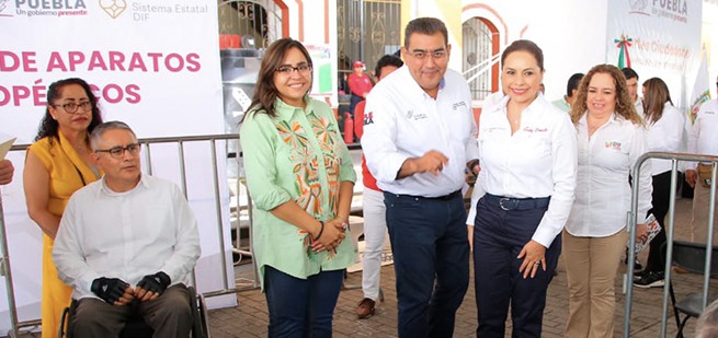 En Xicotepec, Salomón Céspedes anuncia la ampliación de la red de agua, la construcción de un puente y un bachillerato 