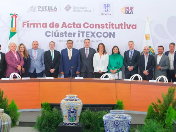 Con integración de clúster de la industria textil y confección, gobierno estatal promueve crecimiento de Puebla