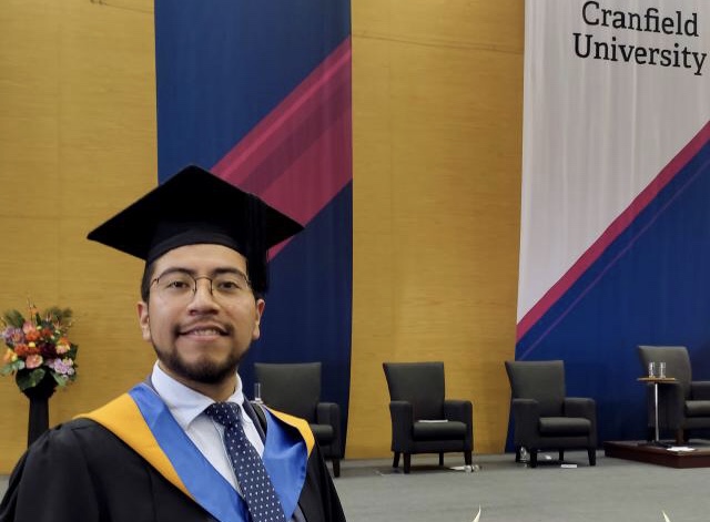 Egresado de la BUAP es reconocido por la Universidad de Cranfield, en Reino Unido, por mérito académico