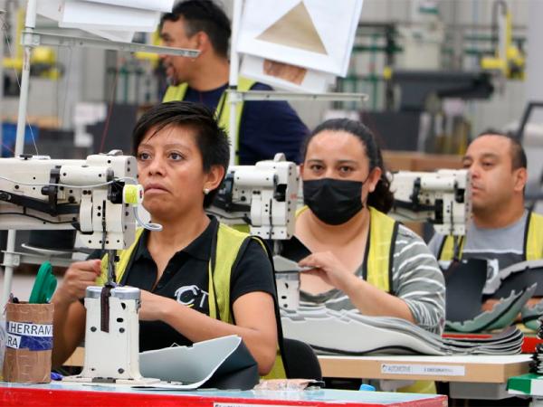 Puebla, primer lugar en crecimiento de producción de industria manufacturera: Economía