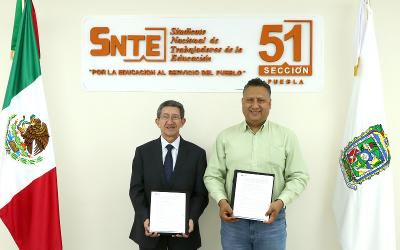 SNTE 51 gestiona becas por excelencia en la Universidad La Salle