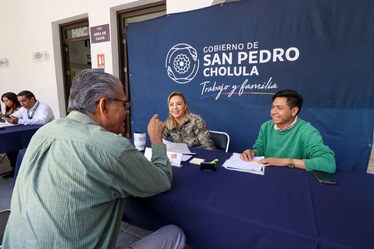Paola Angon encabeza “Martes Ciudadano”en la presidencia, otorgando servicios gratuitos a ciudadanos