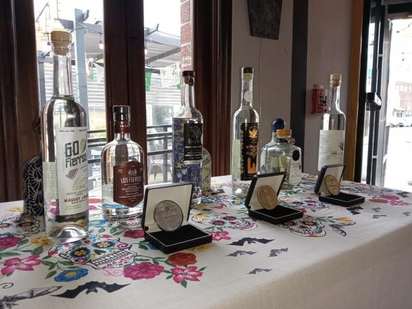 Promueve gobierno de Puebla introducción de mezcal a Pensilvania, EE.UU.
