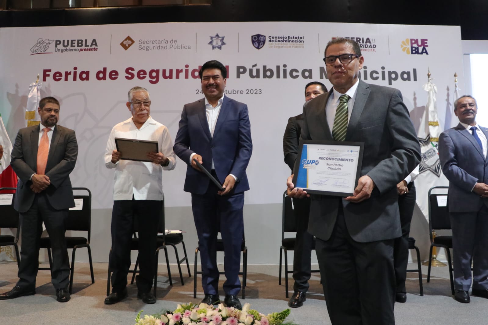 Reconocen a policía de San Pedro Cholula por certificar a todos sus elementos con CUIP
