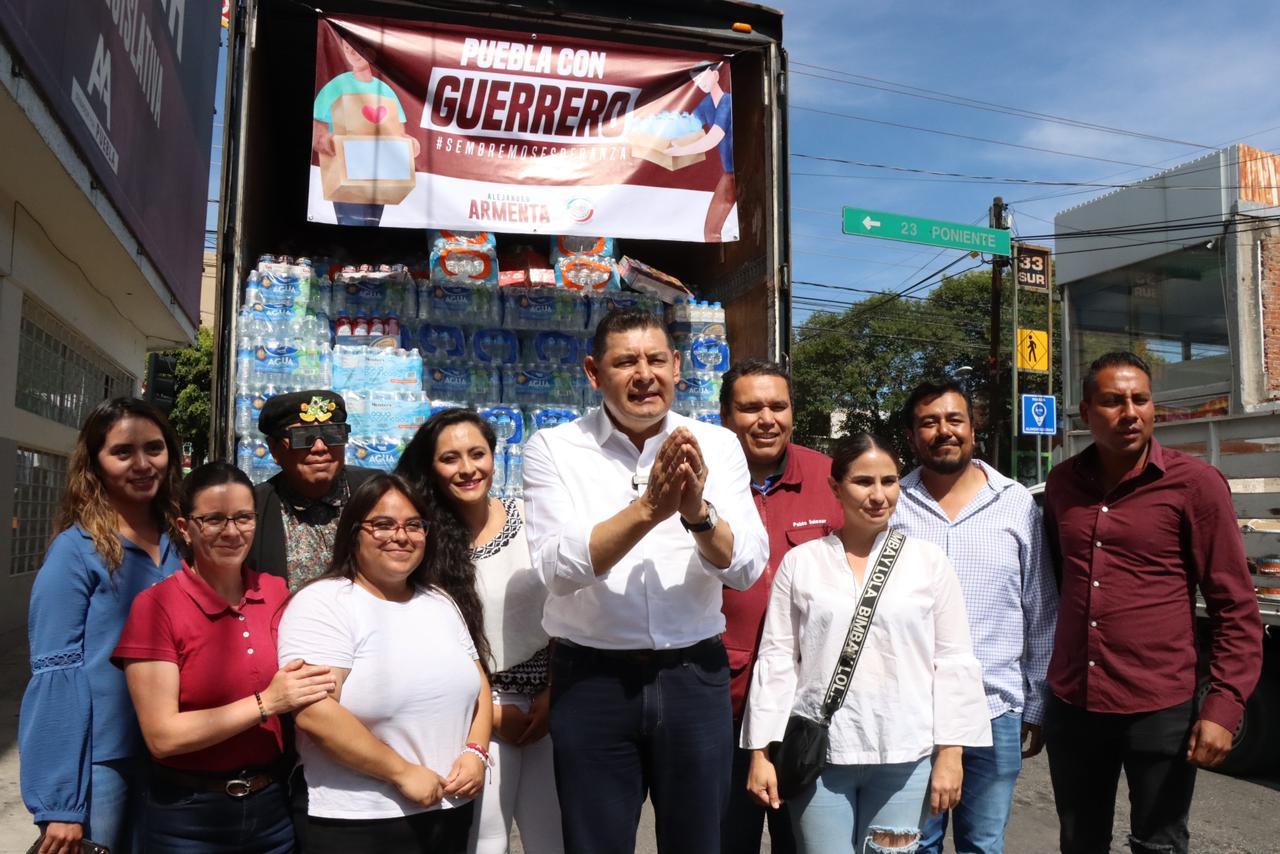 Con la ayuda de los poblanos Armenta logra 25 toneladas de ayuda de Guerrero