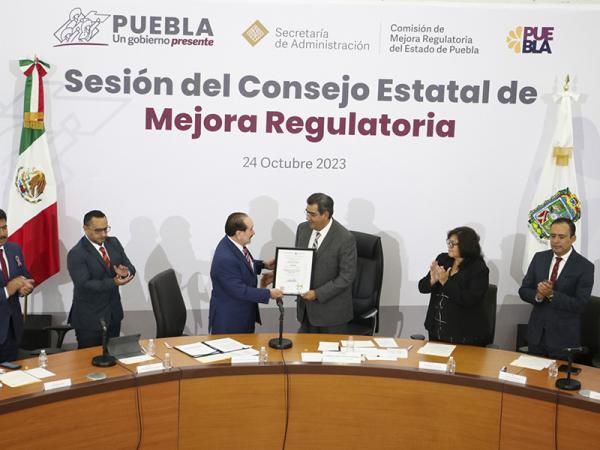 Tiene Puebla un gobierno estatal transparente, eficiente y que promueve digitalización