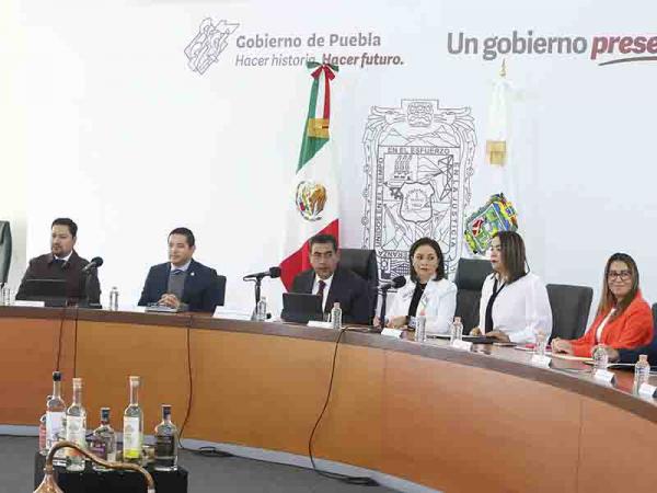 Reuniones con los alcaldes ratifican que Puebla tiene un gobierno presente: Sergio Salomón