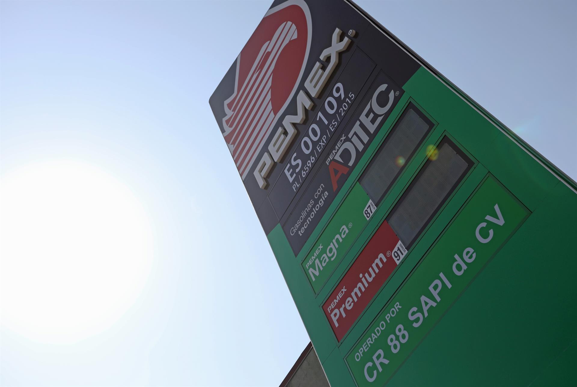 Pemex reabre 56 gasolineras y el abasto de gas LP en Acapulco tras Otis