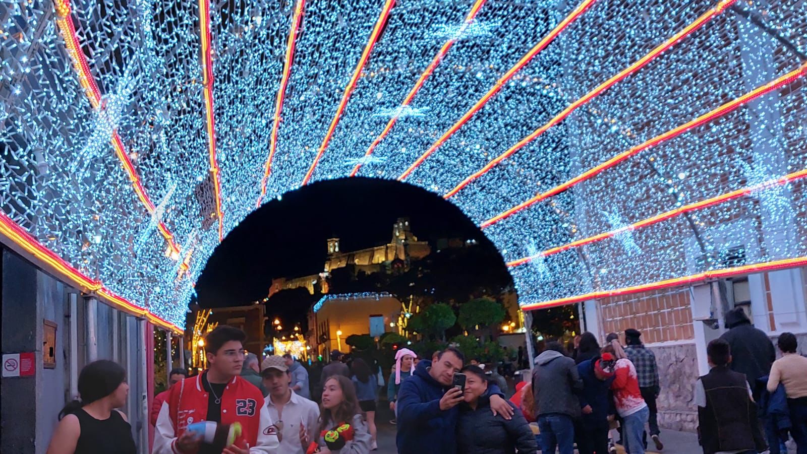 Más de 115 mil personas han visitado la Villa Iluminada en Atlixco