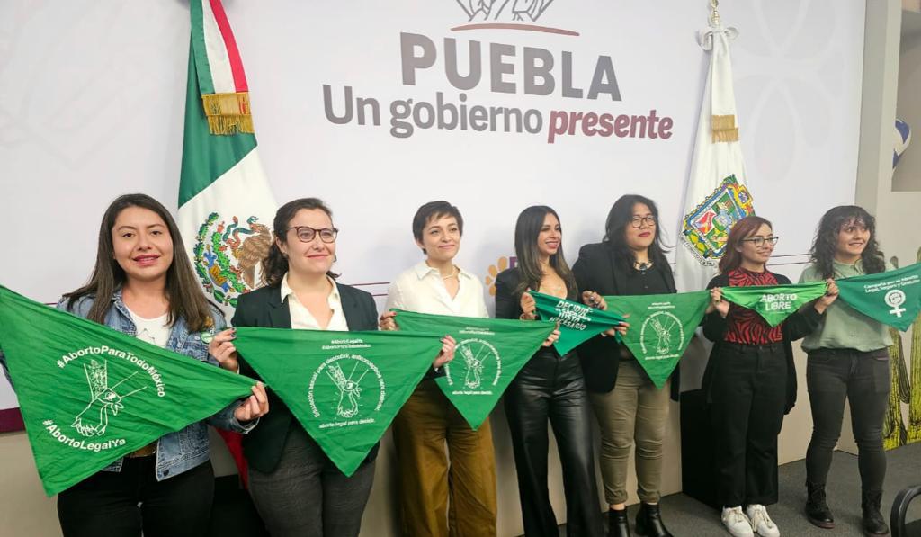 De manera gratuita y hasta con 12 semanas de embarazo, en 7 hospitales de Puebla ya se puede ejercer el aborto legal