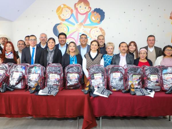 Garantiza gobierno estatal, acceso a la educación a niñas, niños y jóvenes de casas de asistencia del SEDIF