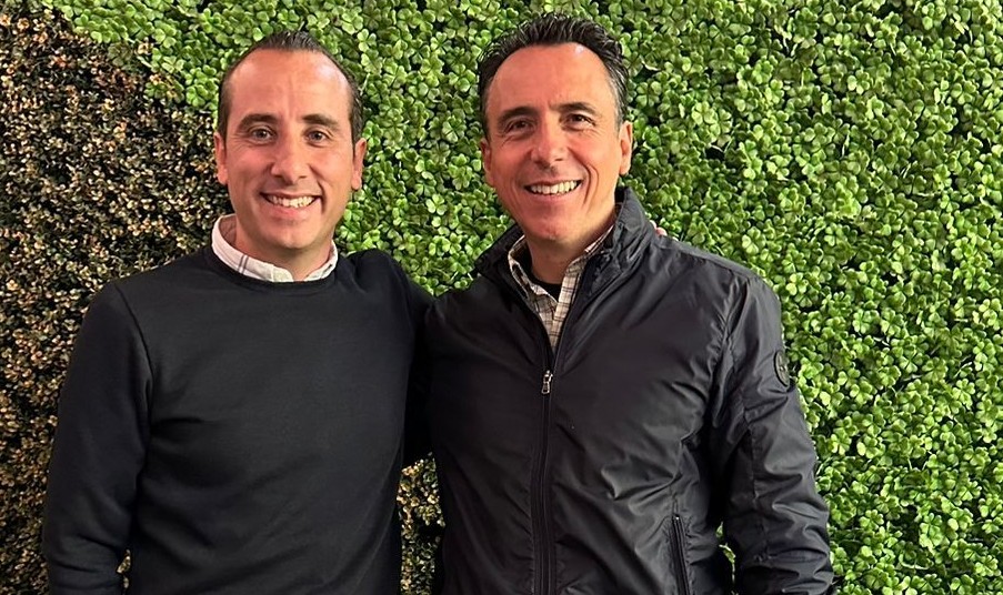 Mario Riestra da la bienvenida a Pablo Fernández del Campo a su proyecto político