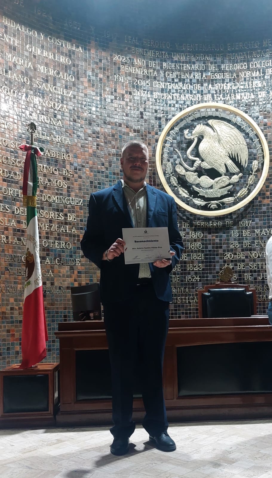 Roberto Hidalgo, presidente mundial de MILSET recibe reconocimiento del Congreso de Jalisco