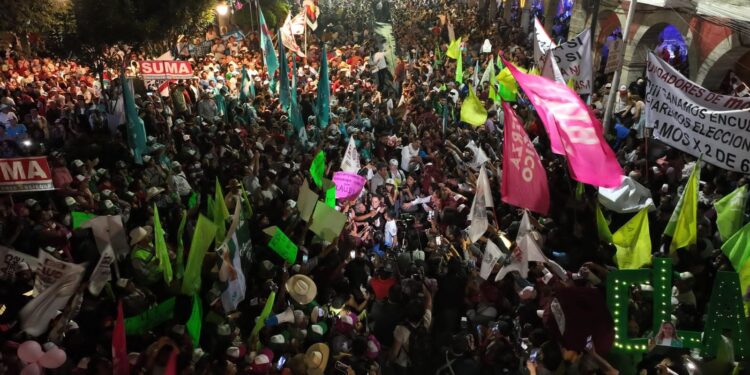 30 mil personas reciben a la dupla ganadora Sheinbaum y Armenta