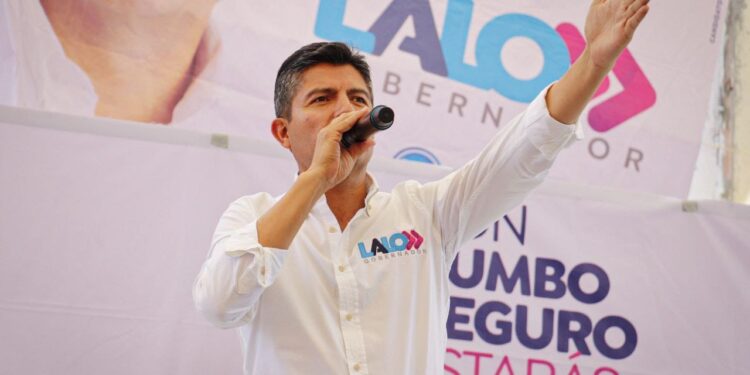 Lalo Rivera se compromete a hacer de Puebla una potencia en el turismo