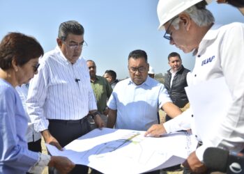 Lilia Cedillo y Sergio Salomón Céspedes realizan recorrido por CU2