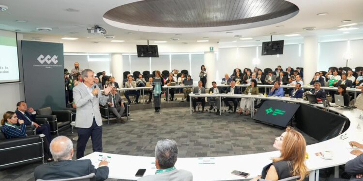 Acude Pepe Chedraui al Foro “Diálogo con Candidatos 2024” del CCE