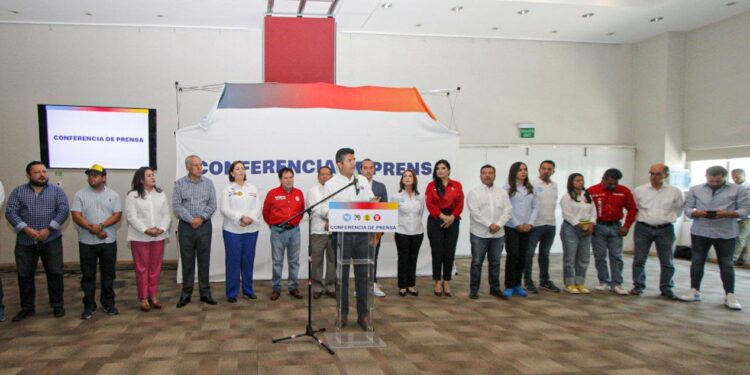 “Es preocupante que los golpes debajo del cinturón y los vínculos con criminales sean parte de la campaña de Armenta y de Pepe Chedraui”, expresó Lalo Rivera3
