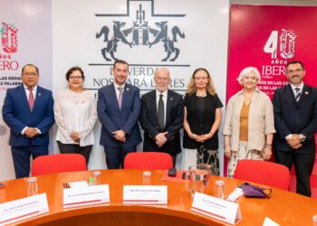 “Nuestra profesión cambiará; nosotros también”: ministro Juan Luis González en la IBERO Puebla