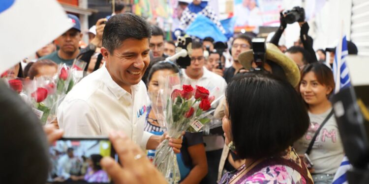 Seis acciones principales contempla el Plan Integral Puebla con las mujeres que presentó Lalo Rivera