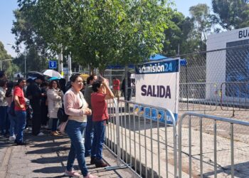 Comenzó el examen de admisión BUAP, acompañantes generan caos
