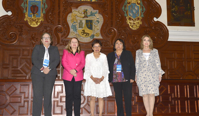 Dicta ministra de la SCJN conferencia en la BUAP sobre la justicia en la era de la inteligencia artificial