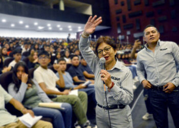 Supervisa Rectora Lilia Cedillo Ramírez aplicación del Examen General de Admisión 2024 en el CCU