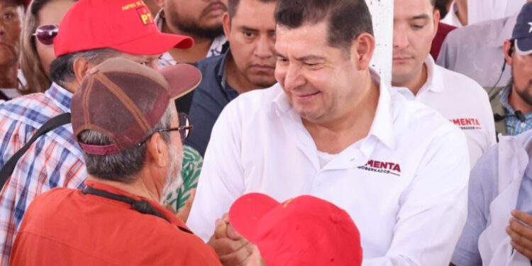 Atención médica a adultos mayores refrenda el gobierno de transición