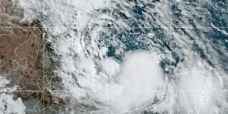 Ciclón Uno evoluciona a la tormenta tropical Alberto; se prevén lluvias fuertes