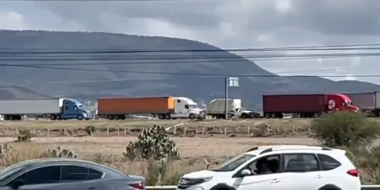 Ejidatarios alcanzan acuerdo con autoridades y liberan autopista Arco Norte