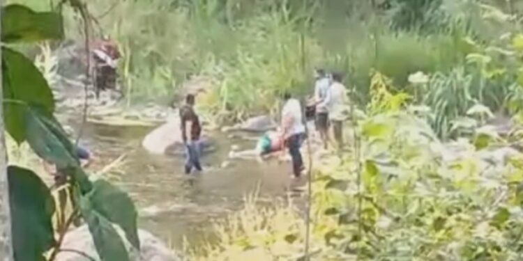 Graban al alcalde de Zapotitlán, Puebla, en una ejecución