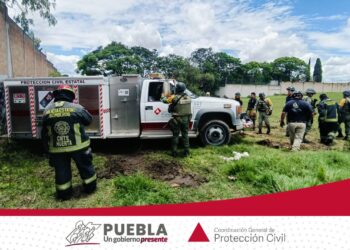 Coordinadamente autoridades lograron sofocar incendio en San Gregorio Atzompa