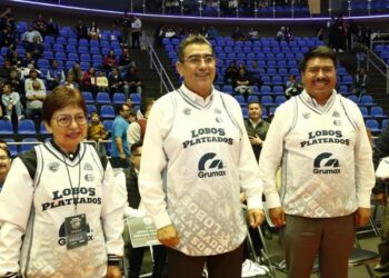 Asiste Sergio Salomón al arranque de la temporada de la Liga Nacional de Baloncesto Profesional Varonil 2024