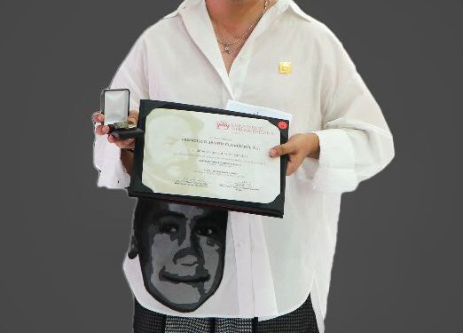 Orgullo IBERO Puebla: egresado gana en Premios a! Diseño
