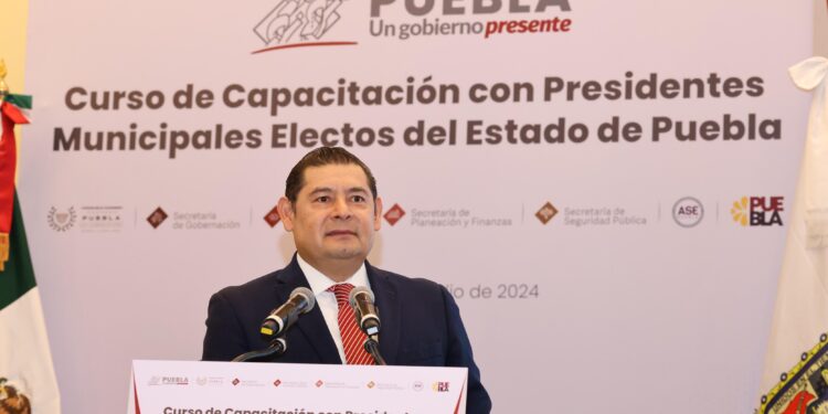 Armenta rescatará el Centro Estatal de Estudios Municipales para fortalecer el respeto a la ley y al marco jurídico