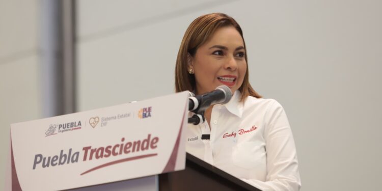 DIF Estatal entrega  mil 593 aparatos ortopédicos, auxiliares auditivos y anteojos graduados, en beneficio de mil 473 personas