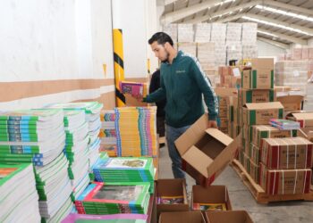 Inicia SEP distribución de más de 300 mil libros de texto gratuitos