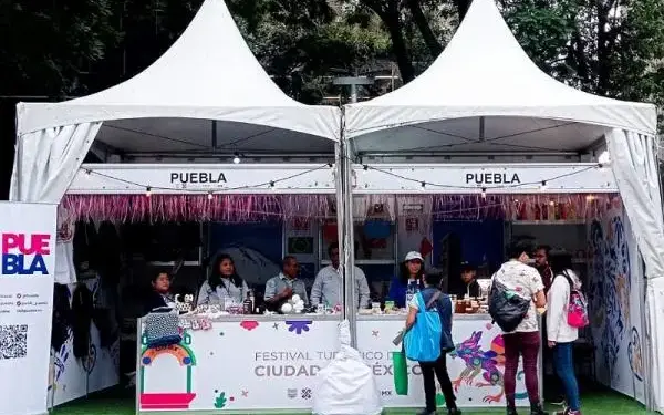 Promueve gobierno estatal a Puebla en Festival Turístico de CDMX