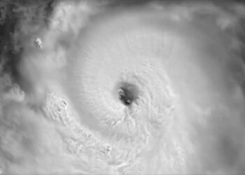 Así se ve el huracán Beryl desde el espacio